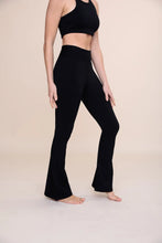 Load image into Gallery viewer, Ribbed Flare Highwaist Leggings
